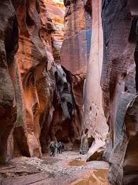 Buckskin gulch is located in the southwestern part of utah very close to the arizona border. Buckskin Gulch Backcountry Found