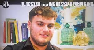 Il montaltese Antonio Ferro a “Le Iene” su Italia 1 contesta i test di  ingresso a Medicina