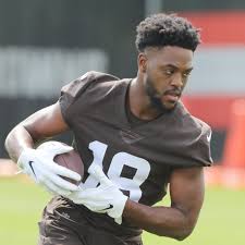 Browns WR David Bell announces retirement for medical reasons