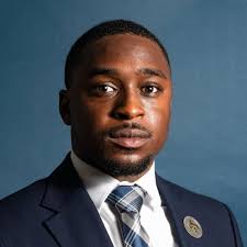 Dwayne Woodard's Instagram, Twitter & Facebook