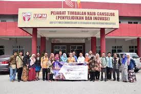 Lantik naib canselor dalam kalangan warga upm. Timbalan Naib Canselor Upm Terbukti Naib Canselor Upm Dr Saleh Dalang Pemecatan Pengerusi Lpu Tutup Kes Rasuah Upm Holdings Sekalung Penghargaan Kepada Timbalan Naib Canselor Kerana Sudi Menyumbangkan Dana Sebanyak