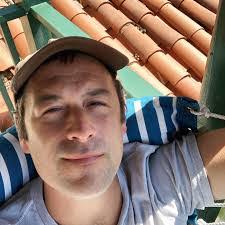 Henry Wolfe's Instagram, Twitter & Facebook