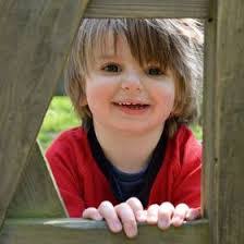 Vicky Boswell's Instagram, Twitter & Facebook