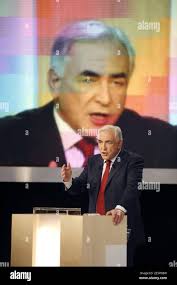 Simon kahn hi-res stock photography and images