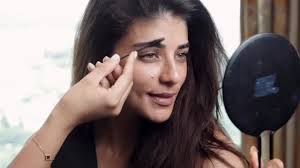 fibutts we gave our beautiful Fiona Button subtlety created soft brows  🤎🤍🤎🤍 #BespokeBrows #SumanSays #powderbrows #Actress #browsbysuman  #microblading #browexpert #fionabutton #microshading #semiperminantmakeup  #BrowMethod #ShapeAndTint