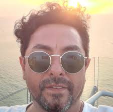 Milton Bertrand updated his profile picture.