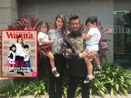 Eina azman, kaiser gurmeet kini sah bergelar suami isteri. Datin Paduka Eina Azman Ikat Perut Suami Dengan Air Tangan Sendiri Mingguan Wanita
