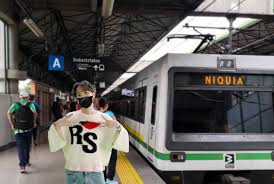 Alcalde de medellín, daniel quintero, dijo que se aplicarán medidas para aquellos que especulen con los precios de estos insumos. Juli Juli63068759 Twitter