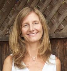 Amazon.com.br: James Holston: livros, biografia, última atualização