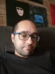 Hello every one. I want to say thank you to accept me in your beautiful  group. I share with you this pictures from another Dear at Budapest  concert. It was my first