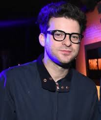 Eli Bush's Instagram, Twitter & Facebook