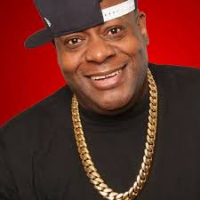 Video posted by Silvia Aguiar (@silviaaguiar_modafeminina)