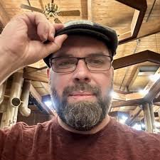 How does Pax Unplugged compare to other cons?