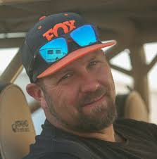 What are some budget-friendly race seat options for an RS1 vehicle?