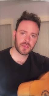 Are there any Victoria Jealouse fans?