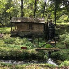 Fall 2020 I found this gem in the Centerville, MO area near the Black  river. Reeds Mill. Privately owned but allows visitors. No parking lot.