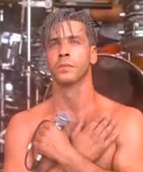 Lieder Lovers. Is his singing of 'Winterreise' rated so highly and his  singing of 'Die Schoene Muellerin'' relatively lowly because critics are  unconsciously influenced to a minor degree by his appearance? To