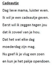 De liefste mama dat ben jij, want je zorgt altijd voor mij daarom op deze moederdag, krijg jij mijn allermooiste lach; 41 Ideeen Over Moederdag Gedichten Moederdag Vaderdag Gedichten