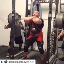 Derek Kendall can't even be human. Not only is this a goddamn 272.5kgs/600lbs front squat - he's doing it for 10 reps!, #powerlifting #strongman #crossfit #bodybuilding #squats #legday #gains ...