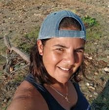 Are there burglaries at Hooiberg Lookout in Aruba?