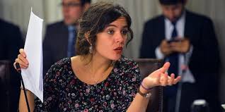 In fact, a great deal of pop singers and stars come to rise long before their 20s. Diputada Camila Vallejo Pc Denuncia Que Miles De Familias Vulnerables No Estan Recibiendo Beneficios Del Estado Larazon Cl