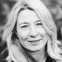 Ruth Heckmann's Instagram, Twitter & Facebook