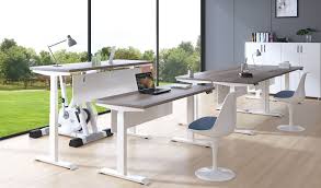 9 Feet Office Table In Walnut Leather Office Desks Online Boss Scabin In 2020 Modern Office Table Office Table Adjustable Height Desk
