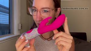 The rabbit company Crystalized Rabbit Vibrator SFW review
