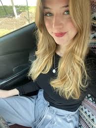 Abby DeVries (@abidev4822)