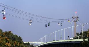 Oktober 2014 um 13:17 uhr familie nach spektakulärer rettung wohlauf : Koln Seilbahn Bleibt 2018 Geschlossen