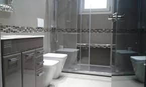 In questa breve guida, infatti, vogliamo darti alcuni consigli per rendere il tuo bagno super moderno, senza però spendere troppo denaro. Ristrutturazione Bagno Le Preferenze Degli Italiani Secondo Uno Studio Di Houzz Assoscai
