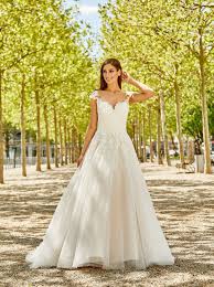 Finden sie aktuelle brautkleider jetzt online bei p&c. De Luxe By Lisa Donetti Hochzeit De