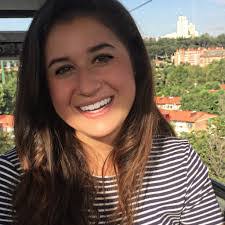 Isabella Schilling's Instagram, Twitter & Facebook