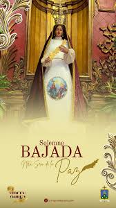 Una ofrenda de Amor a Nuestra Señora de la Paz! 🙌🏽 Ella es Leida Ramos,  docente de profesión (jubilada) y costurera de vocación. En dos  oportunidades confeccionó hermosos vestidos a Nuestra Señora