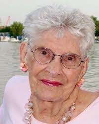 Linda Abendroth's Instagram, Twitter & Facebook