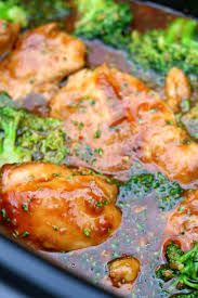 The combination of sweet, garlicky and savory seasoning of these crock pot chicken thighs reminds me of slow cooker teriyaki chicken thighs and slow cooker bacon wrapped chicken. Slow Cooker Honey Garlic Chicken 365 Days Of Slow Cooking And Pressure Cooking
