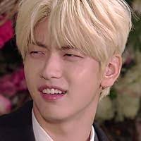 Toby Clements's Instagram, Twitter & Facebook