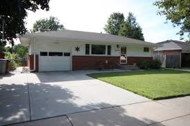 As seen in many brick homes, this house has a cozy. Help With 1960 S Partial Brick Ranch Exterior