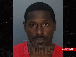 Antonio Brown is officially back in the Sunshine State ... the former NFL  star was captured walking off a jet in Miami as he prepares to go