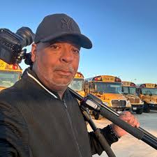 90s bombshell Bridget Fonda, now 61, has stayed out of the public eye in  recent years.😲