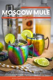 The Classic Moscow Mule Cocktail Is Especially Delicious When Made With Spicy Homemade Ginger Holiday Drinks Alcohol Easy Alcoholic Drinks Party Drinks Alcohol