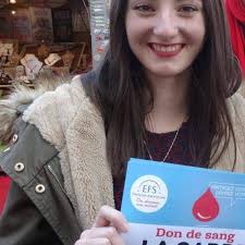Les résolutions d'Elise et Marie : donner leur sang dès leurs 18 ans