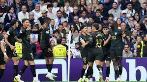 Real Madrid verslikt zich in Valencia en loopt enorme deuk op in Spaanse  titelrace - Voetbal International