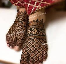 Pin By Prajakta On Mehndi Dulhan Mehndi Designs Henna Designs Mehndi Designs Feet
