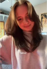 puthypopper4000 (@hypoallergenicbrassiere)