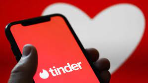 Tinder: Tipps, wie Sie sich gegen Betrüger und „Tinder-Schwindler“ schützen