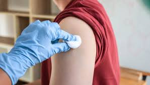 Olivier primeau, le propriétaire du beach club, n'est pas contre l'idée d'un passeport vaccinal afin d'éviter de nouvelles fermetures dans le domaine de la restauration. Humour La Vaccination Accelere Par Willy Rovelli