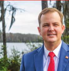 Man dies after boat capsizes