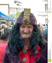 Vlad dracula) и влад це́пеш (рум. Vlad Tepes Kostum Redaktionelles Bild Bild Von Geschichte 33340580