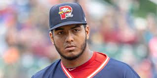 'Dogs do it again in the ninth! 4-1 win at Bowie